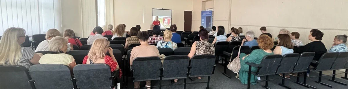 Тренінг для працівників ТОВ ІЦПО ПФУ за участю фахівців Товариства Червоного Хреста України. На фото, тренінг для працівників ТОВ ІЦПО ПФУ за участю фахівців Товариства Червоного Хреста України.