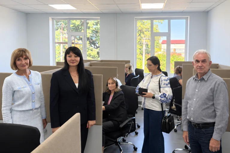 У Бородянці запрацював підрозділ контакт-центру